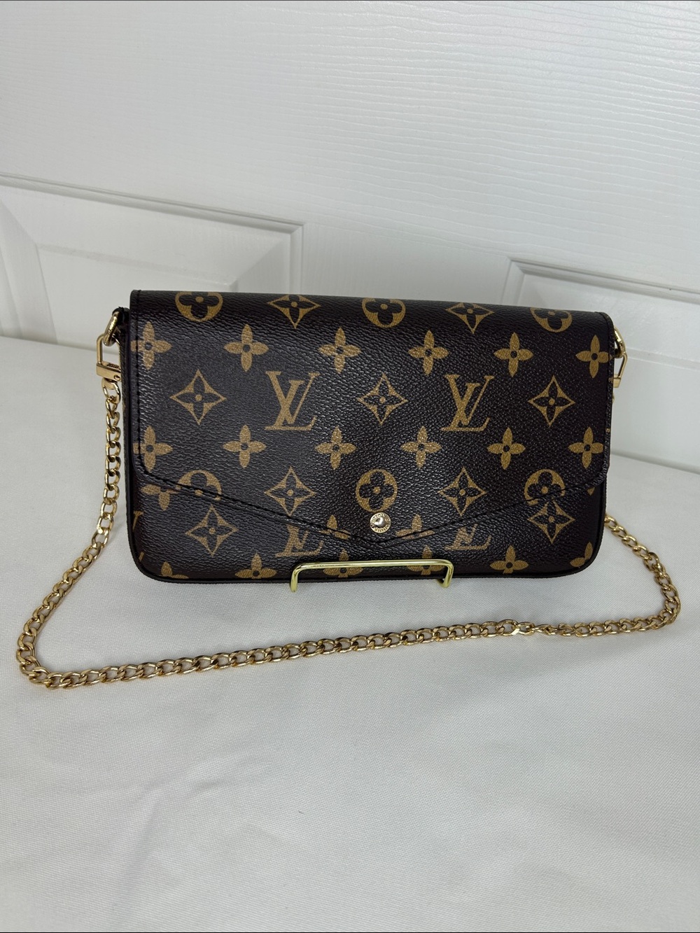 Fashion Monogram Coated Canvas Brown Shoulder with Gold Chain